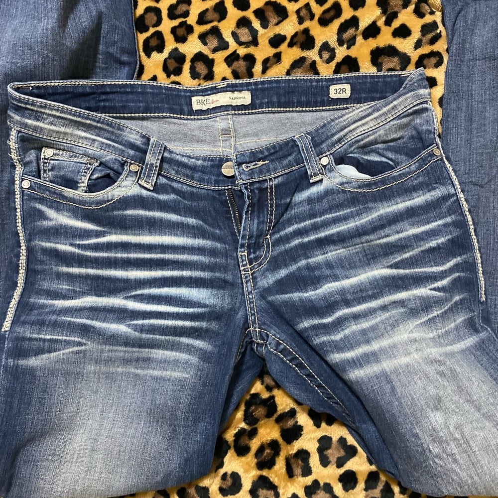Women’s Buckle Jeans